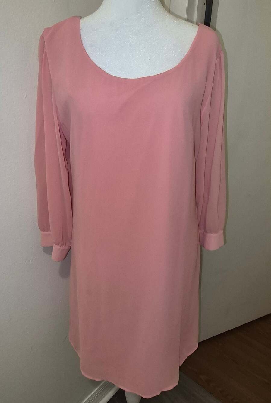 Soulmates Pink Shift Dress with Lattice Back and Long Sleeves Size Large